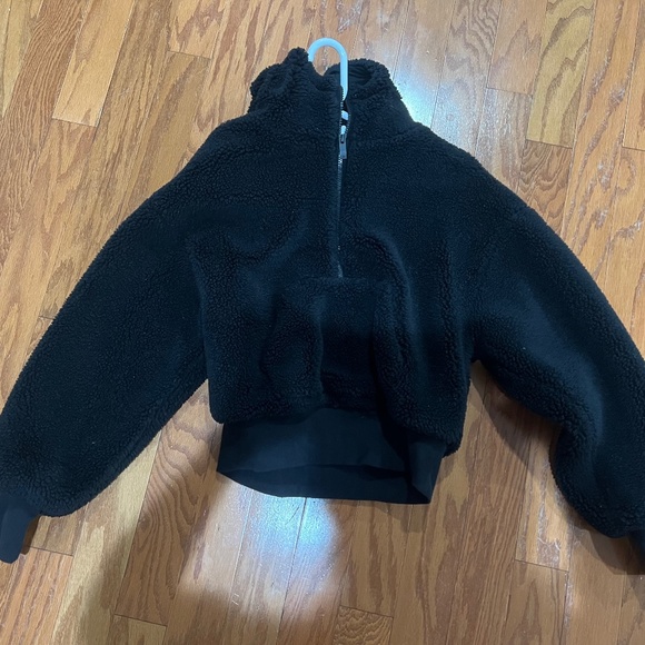 ALO Yoga Tops - All Sherpa Foxy Half Zip